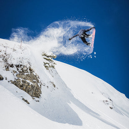 Slash ApArtment Happy Place Snowboard